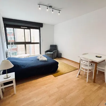 Studio 32 M Ideal For 2 In The Downtown *