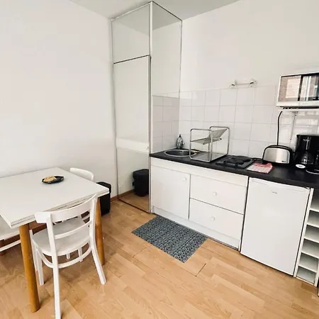 Studio 32 M Ideal For 2 In The Downtown Appartement